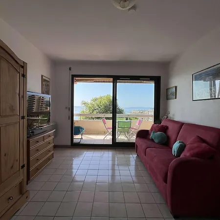 Le Lavandou, 1 Pièce, 2 Personnes - Fr-1-308-73